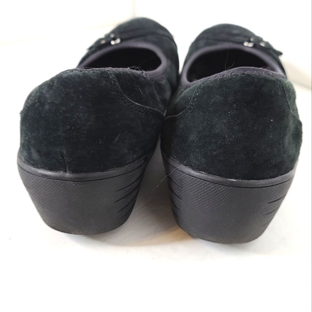 Sketchers Suede Memory Foam Slide On's Size 8.5 - image 4